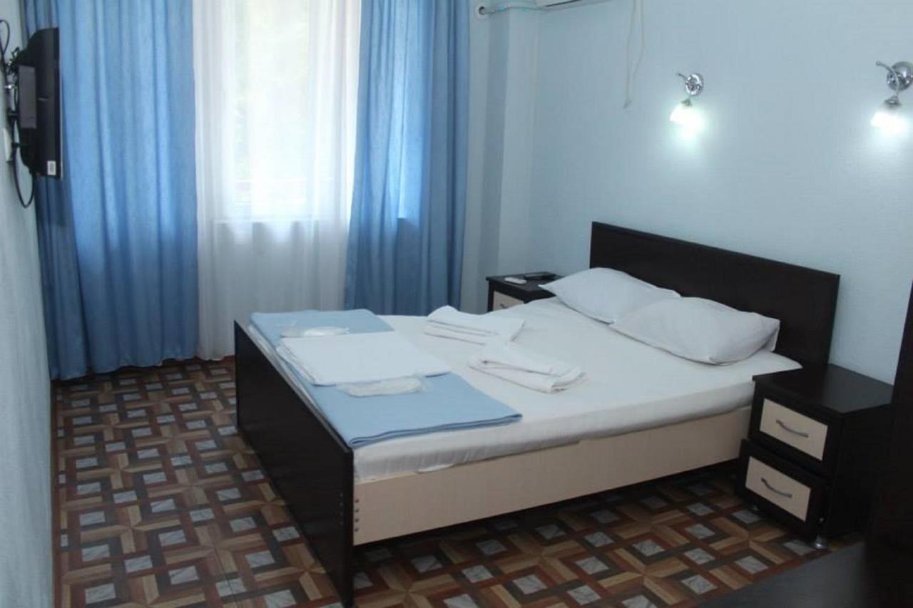 Hulus Hotel Makhinjauri Esterno foto