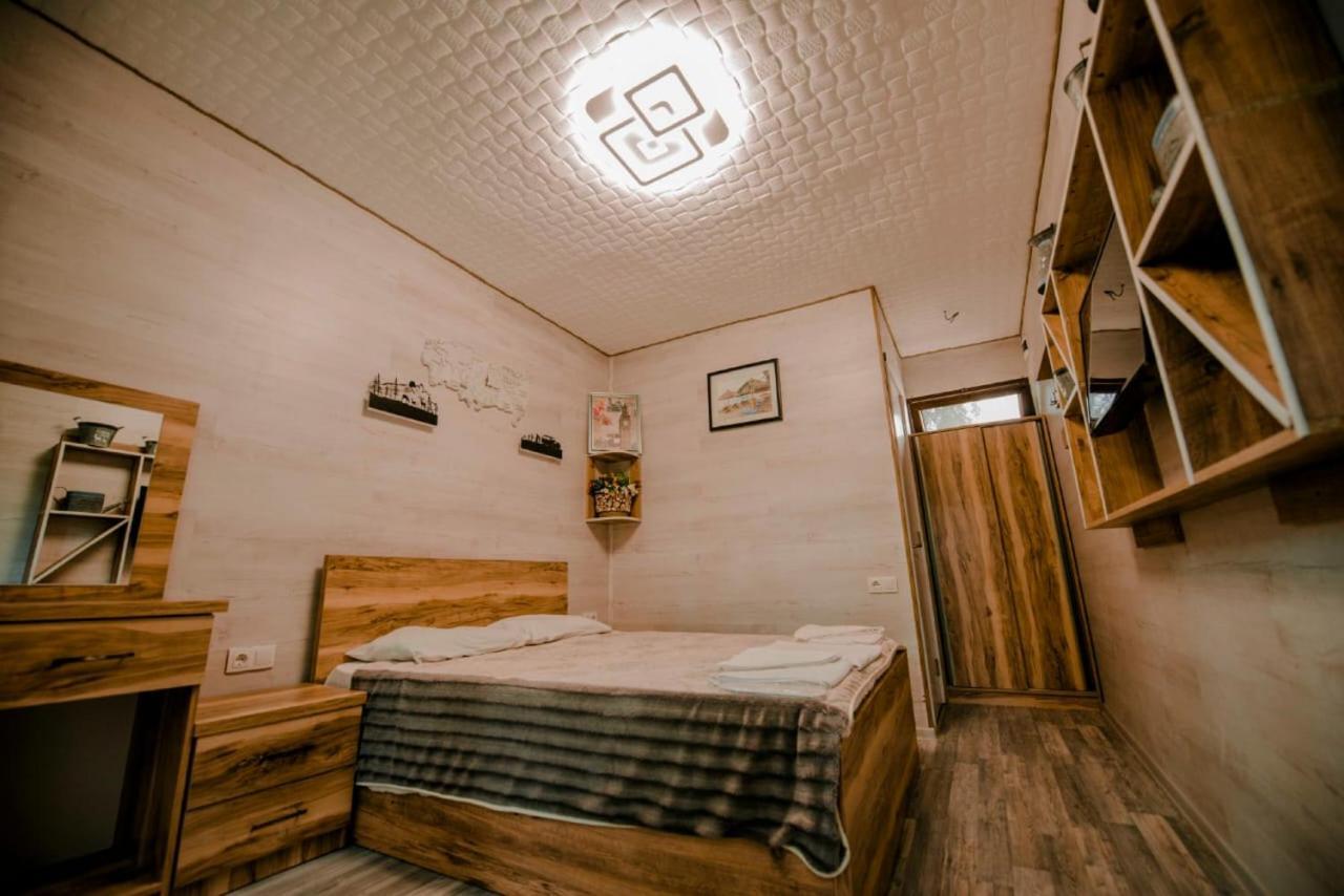 Hulus Hotel Makhinjauri Esterno foto