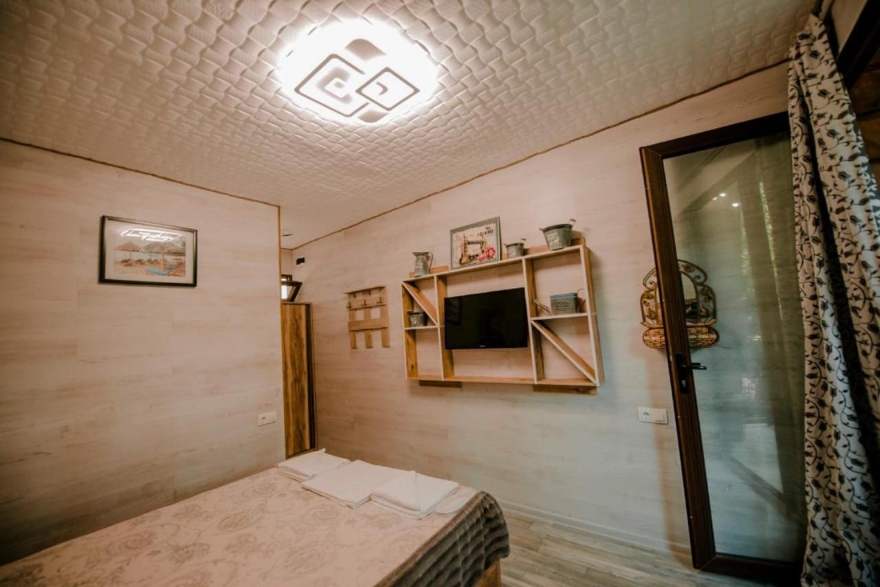 Hulus Hotel Makhinjauri Esterno foto