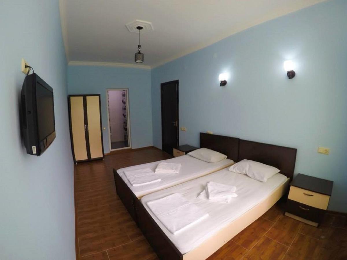 Hulus Hotel Makhinjauri Esterno foto