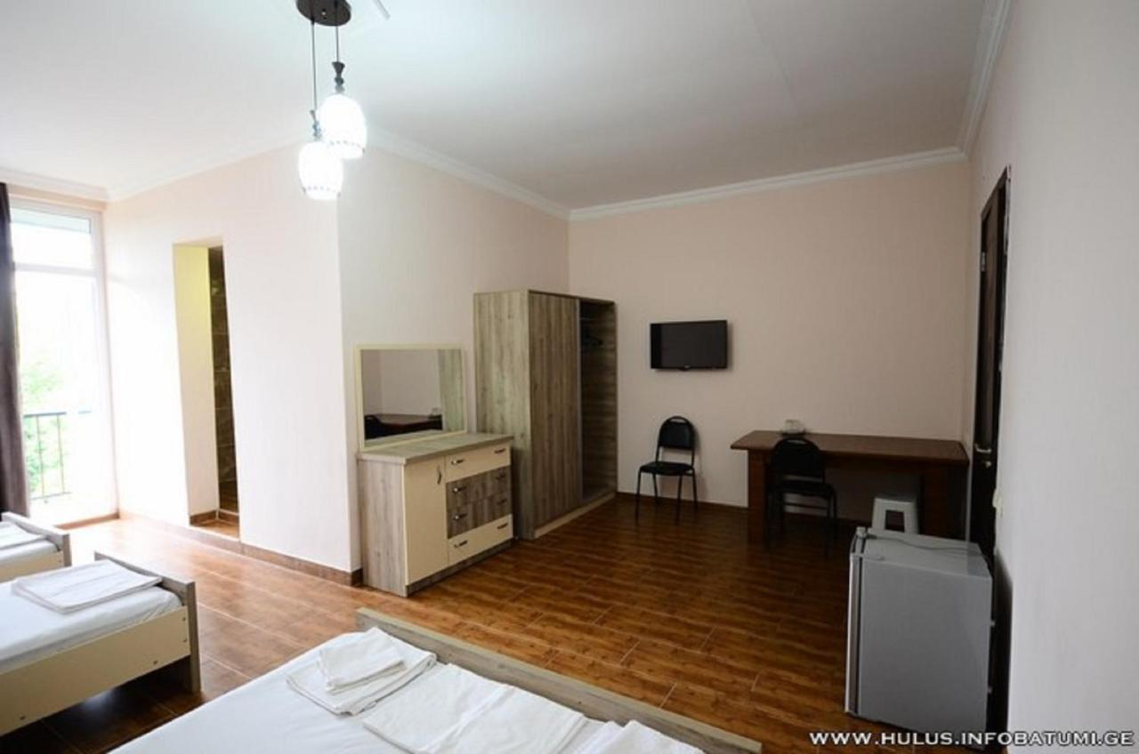 Hulus Hotel Makhinjauri Esterno foto