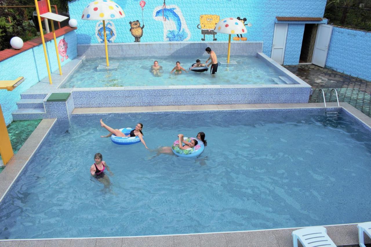 Hulus Hotel Makhinjauri Esterno foto