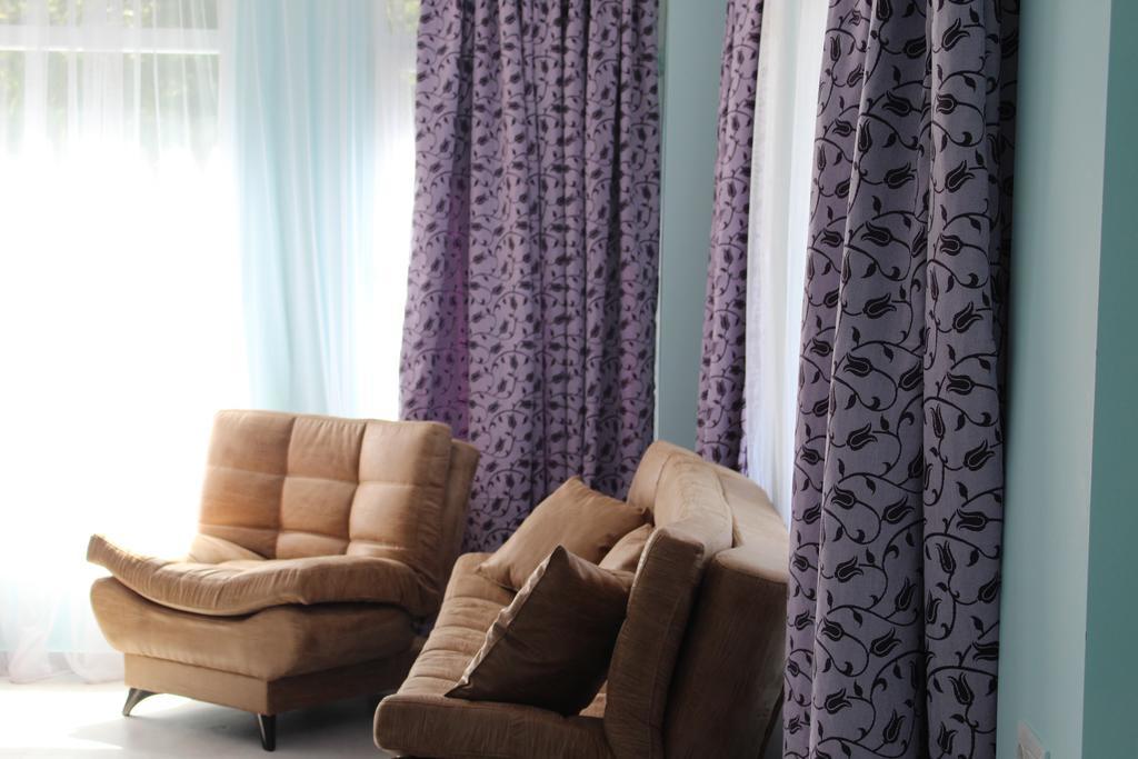 Hulus Hotel Makhinjauri Esterno foto
