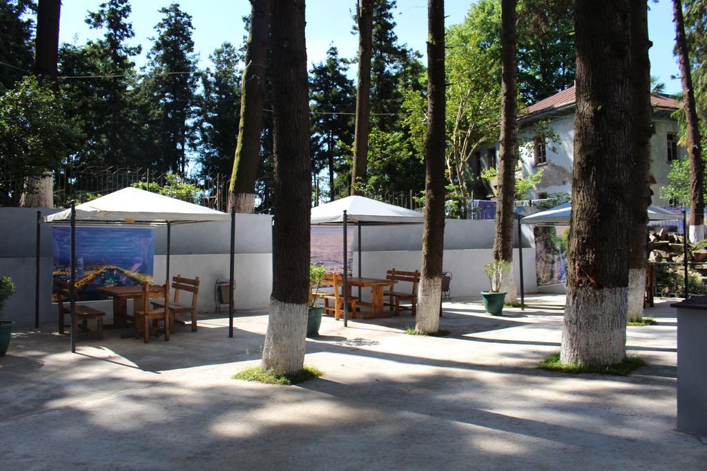 Hulus Hotel Makhinjauri Esterno foto